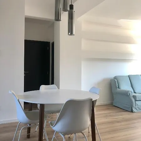 Appartamento Luxury Two Bedroom With Bath